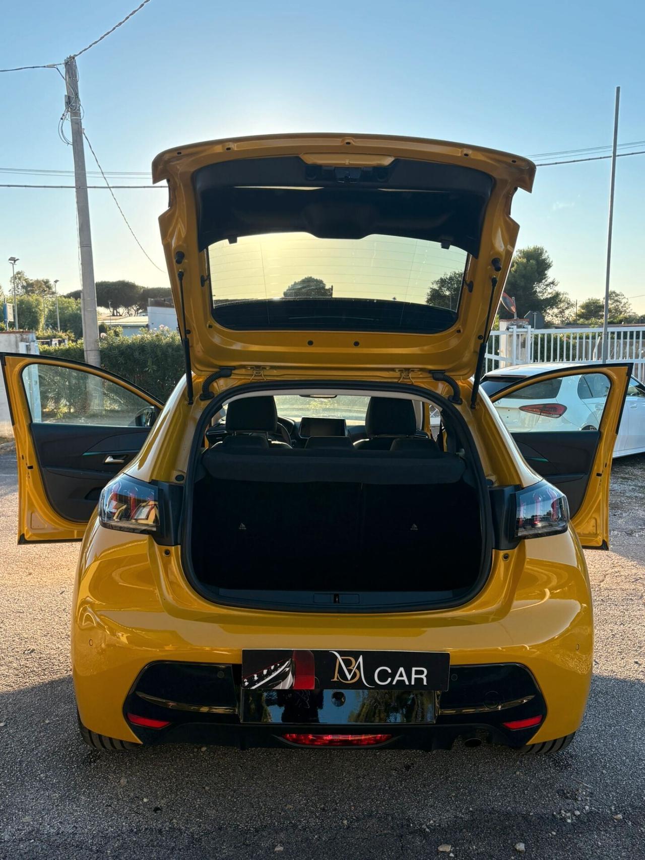 Peugeot 208 PureTech 1.2 LIKE 100