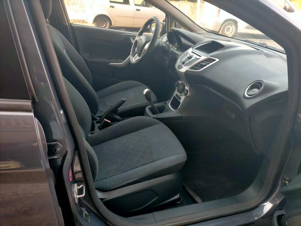 Ford Fiesta 1.4 TDCi 70CV 5 porte Business