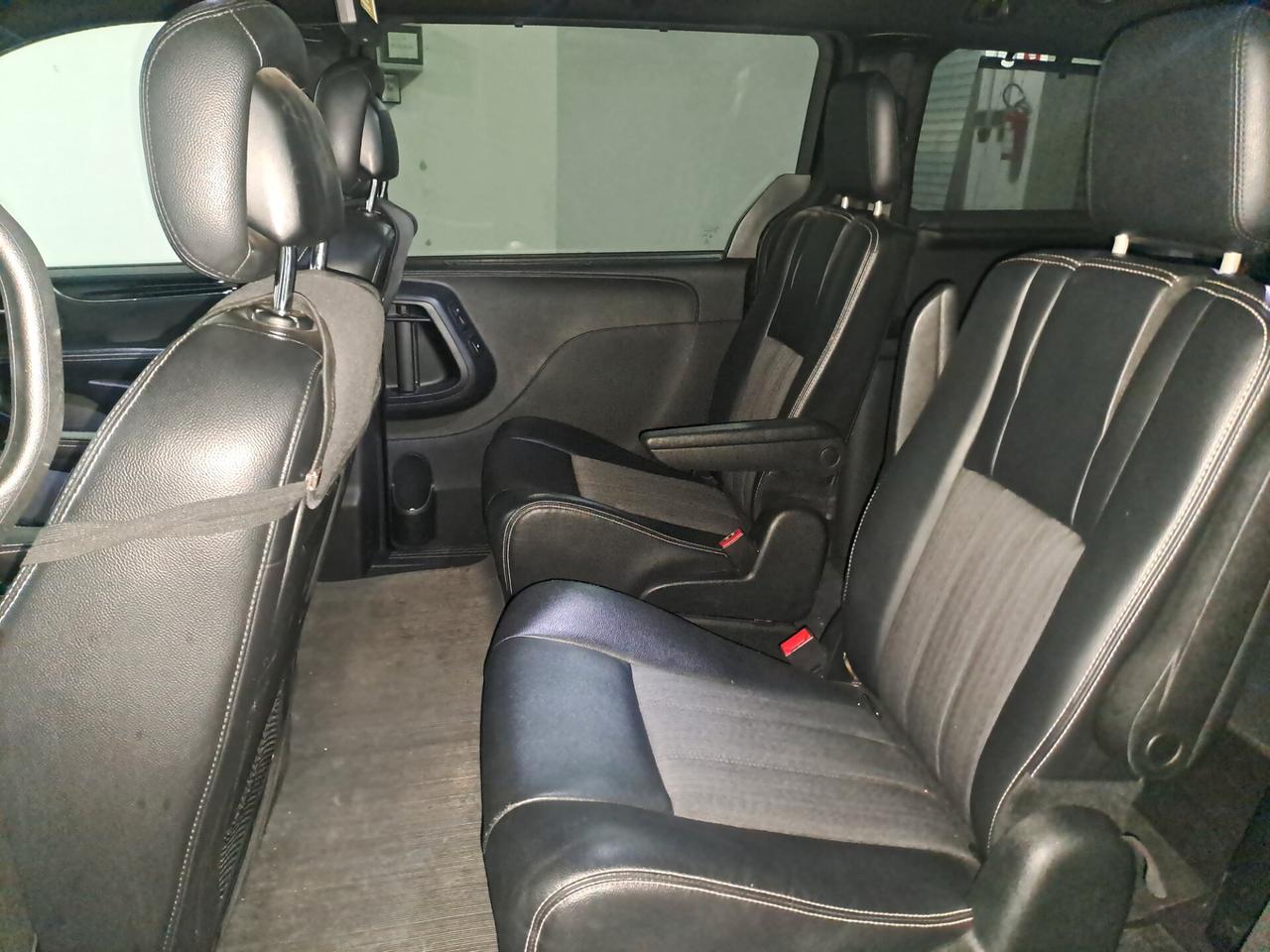 Lancia Voyager 2.8 Turbodiesel S 177 CV