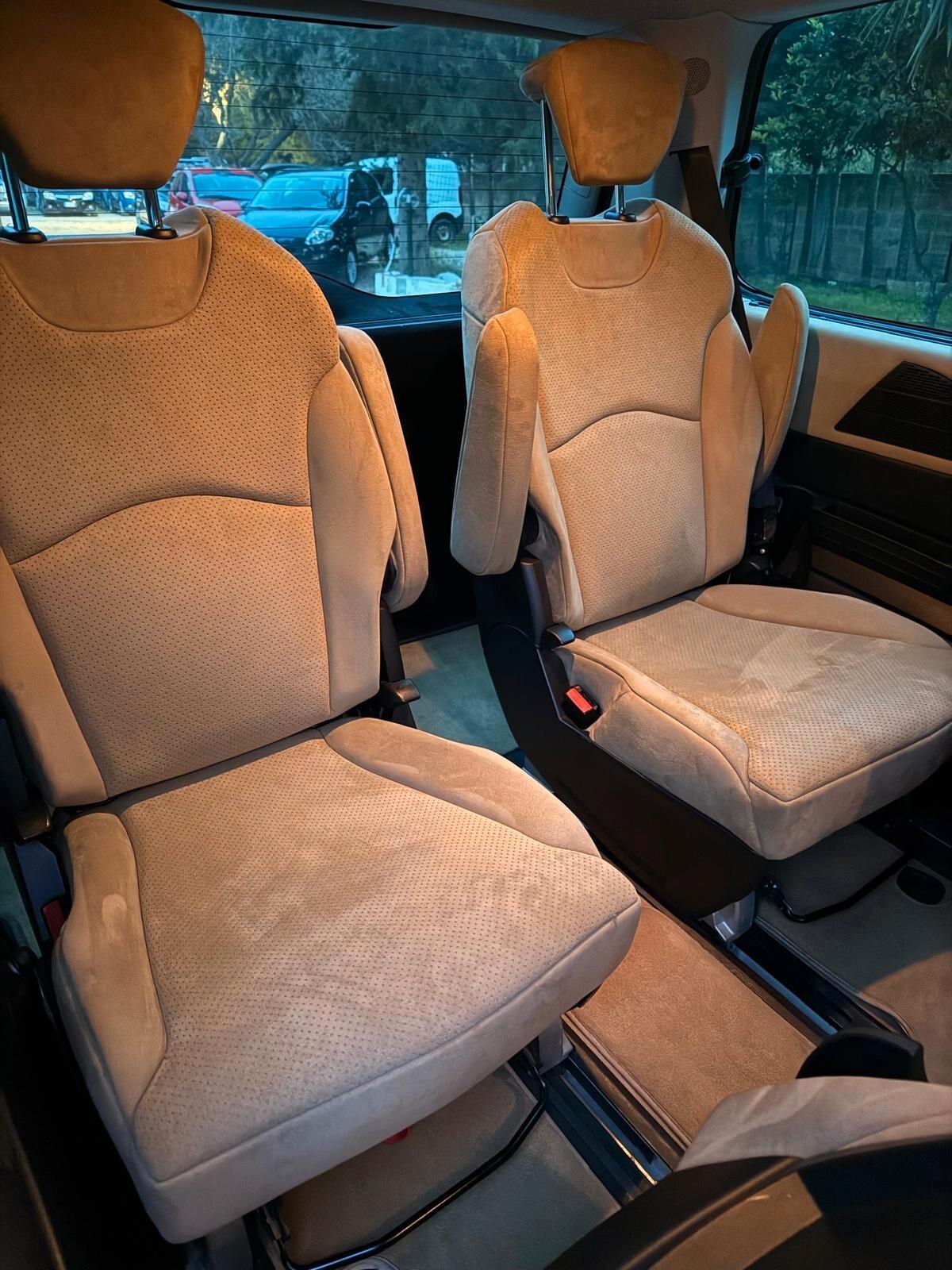 N. 2 MONOVOLUME Fiat Ulysse 2.0 MJT 136 CV Emotion 7 POSTI + LANCIA PHEDRA 6 POSTI