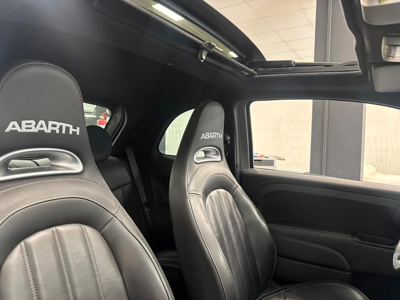 Abarth 595 1.4 Turbo T-Jet 165 CV Turismo