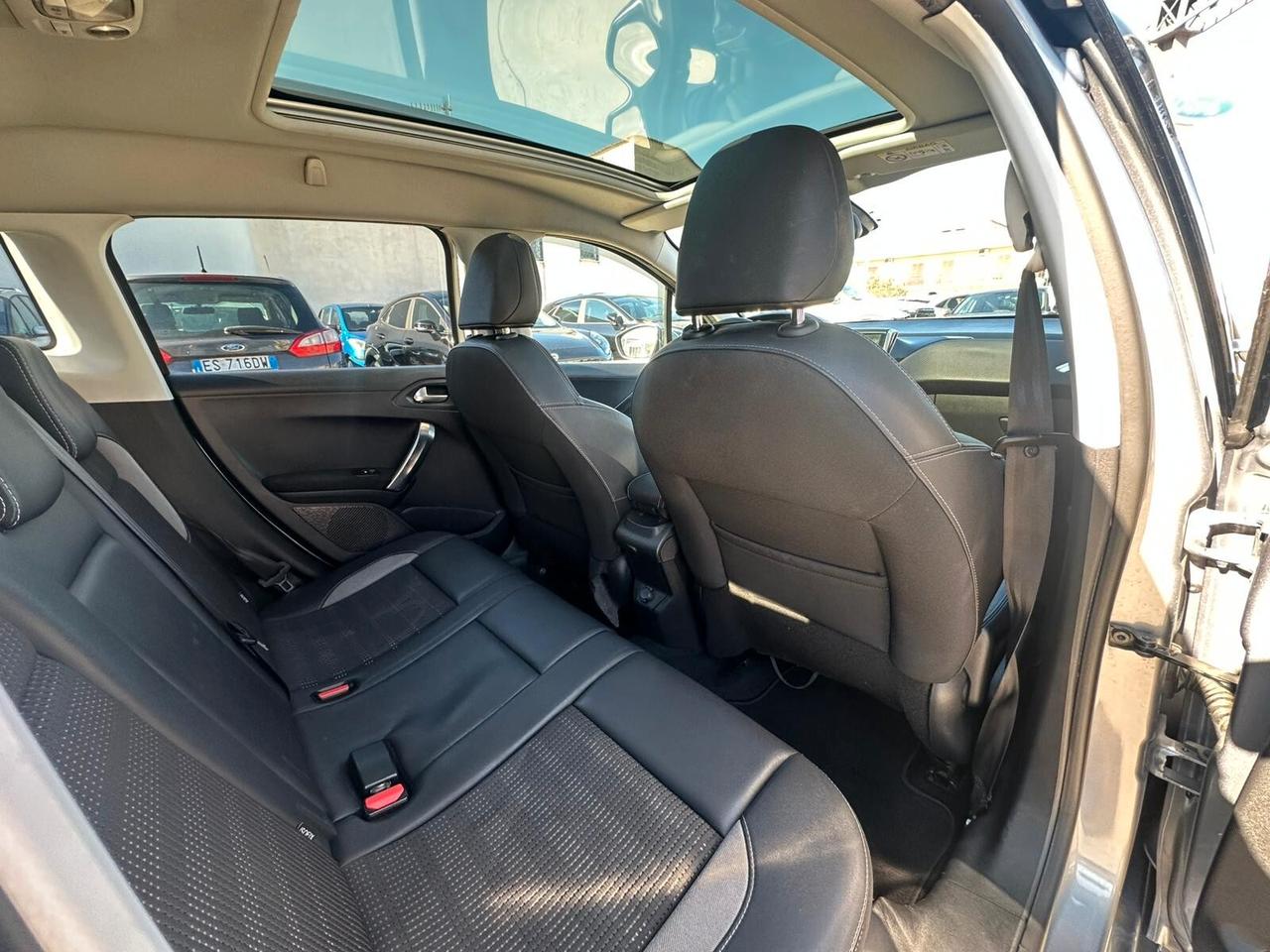 Peugeot 2008 BlueHDi 100 Allure