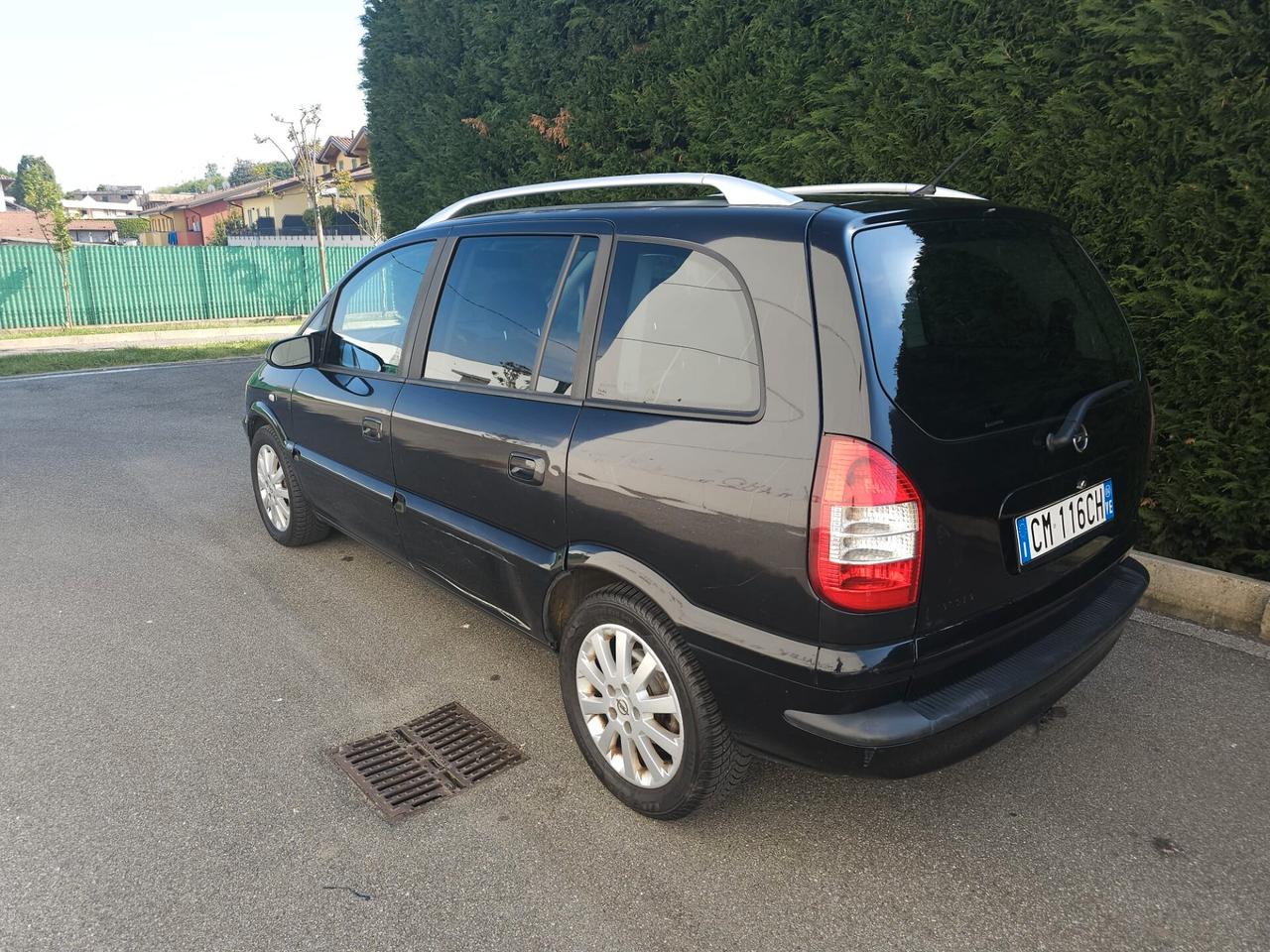 Opel Zafira 2.2 16V DTI cat Elegance