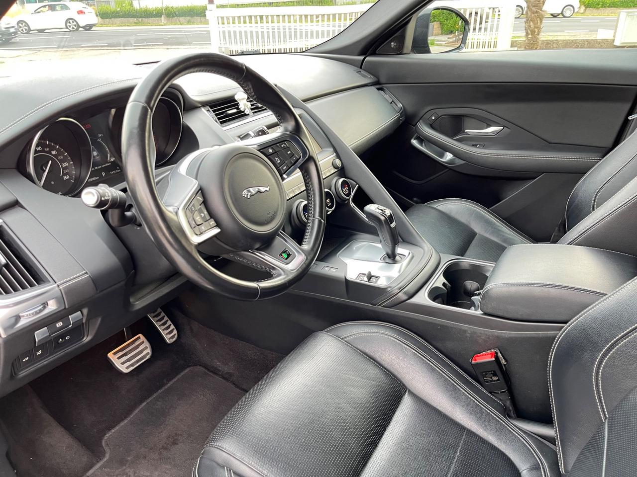 Jaguar E-Pace 2.0D 150 CV AWD R-Dynamic