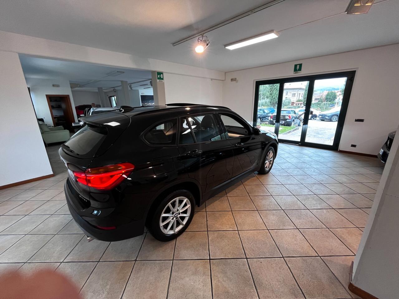 Bmw X1 sDrive18d TETTO APRIBILE