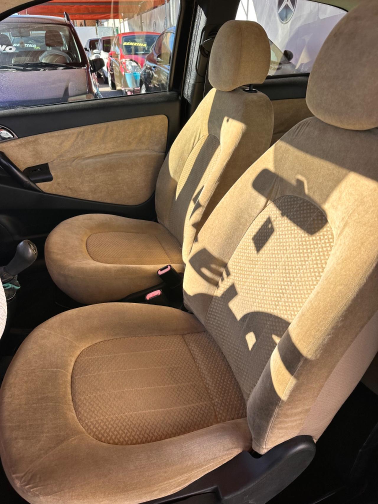 Lancia Ypsilon 1.3 Multijet 16V Argento