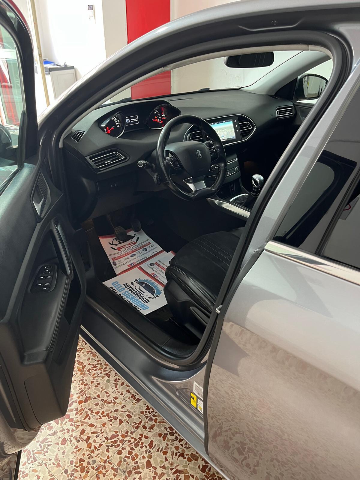 Peugeot 308 BlueHDi 120 S&S Allure