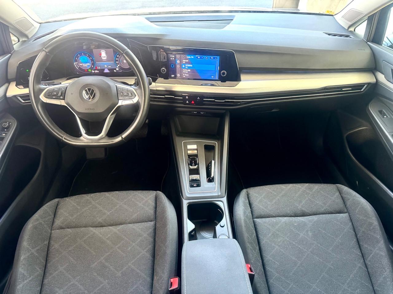 Volkswagen Golf Variant 1.0 eTSI EVO DSG Life