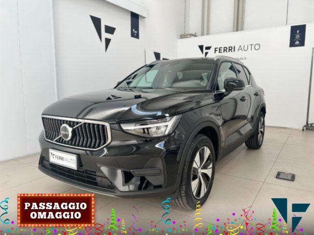 VOLVO XC40 T4 Recharge Core Bright