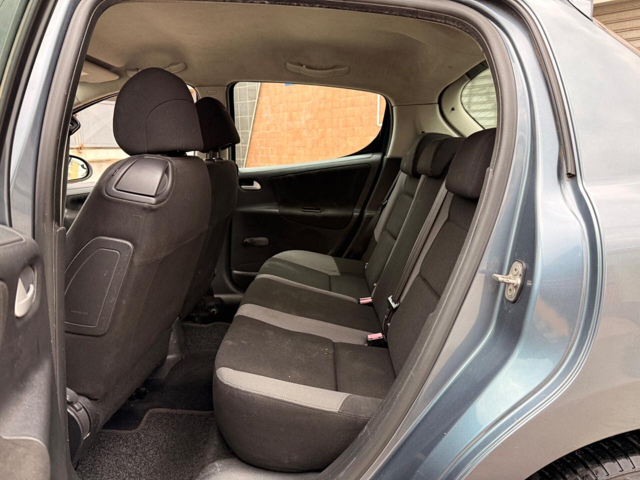 Peugeot 207 Restayling 1.4 HDi 70CV 5p. Energie Full Perfett