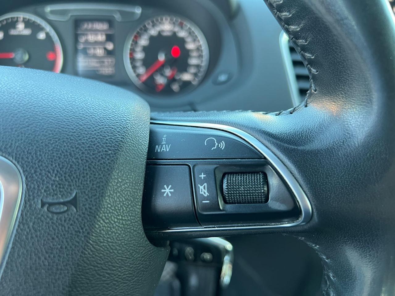 Audi Q3 2.0 TDI #9611