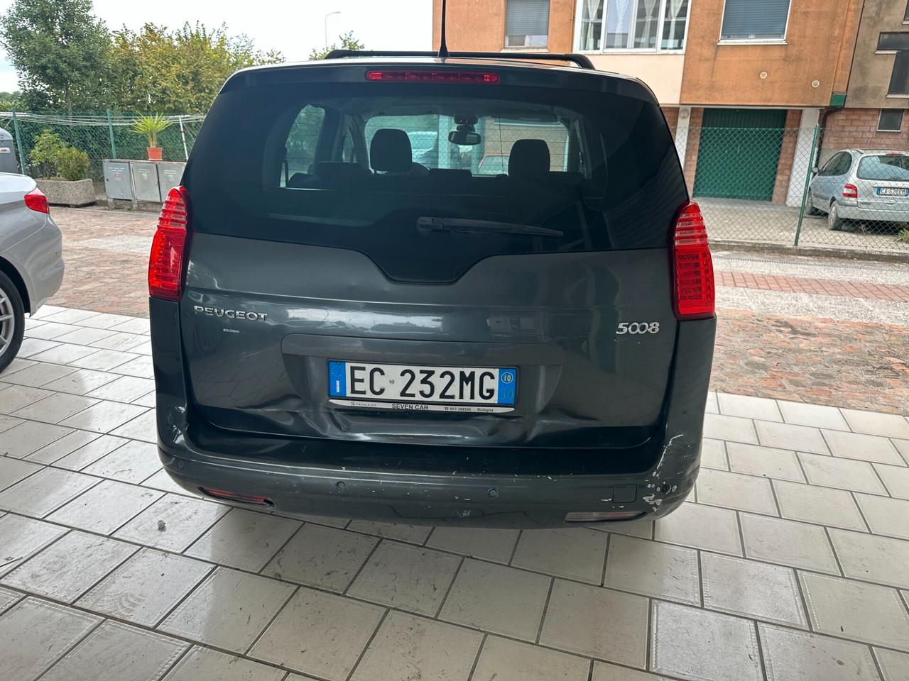 Peugeot 5008 1.6 HDi 110CV (12 RATE)