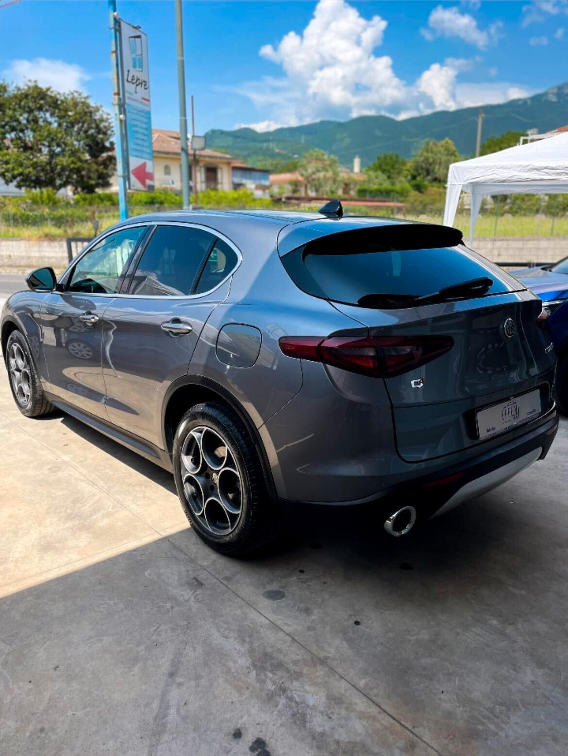 Alfa Romeo Stelvio 2.2 Turbodiesel 210 CV AT8 Q4 full optional tetto panoramico