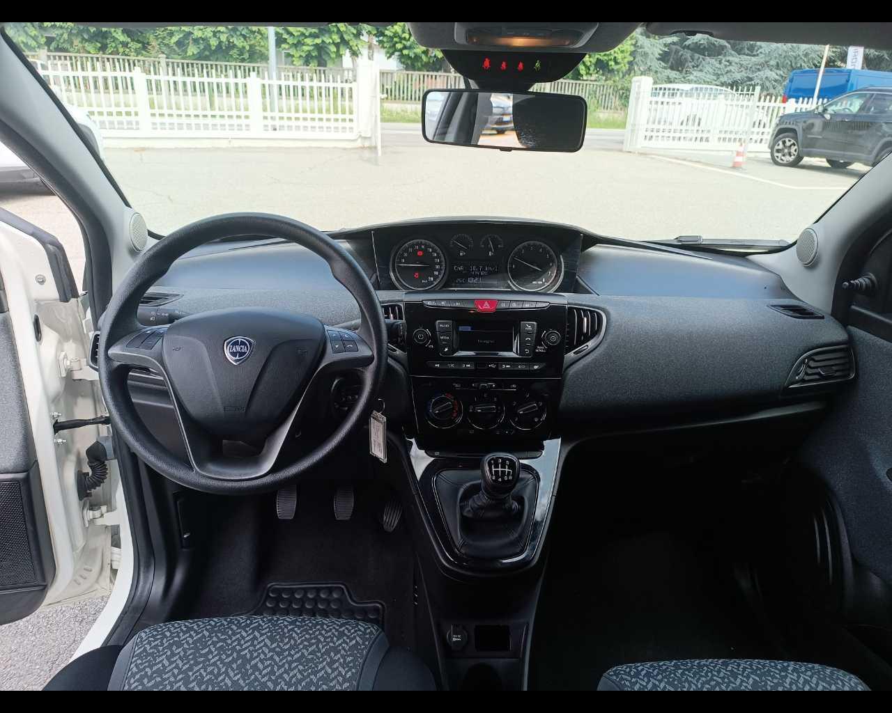 LANCIA Ypsilon III 2021 - Ypsilon 1.0 firefly hybrid Silver s&s 70cv