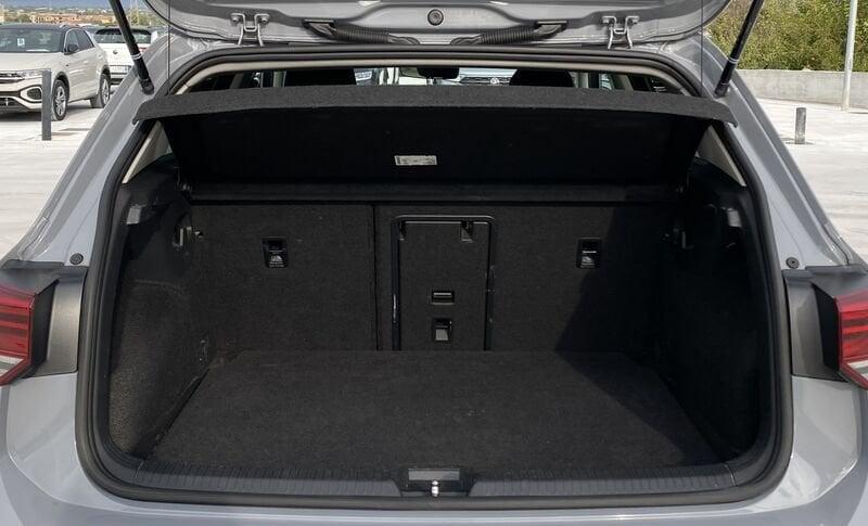 Volkswagen Golf 8 Life 2.0 TDI 115CV
