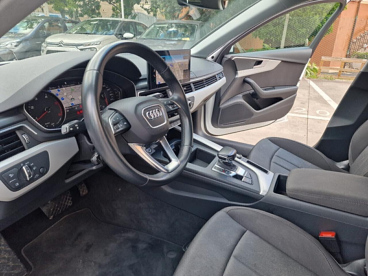 Audi A4 Avant 30 2.0 Hybrid/tdi Business 136cv S-tronic