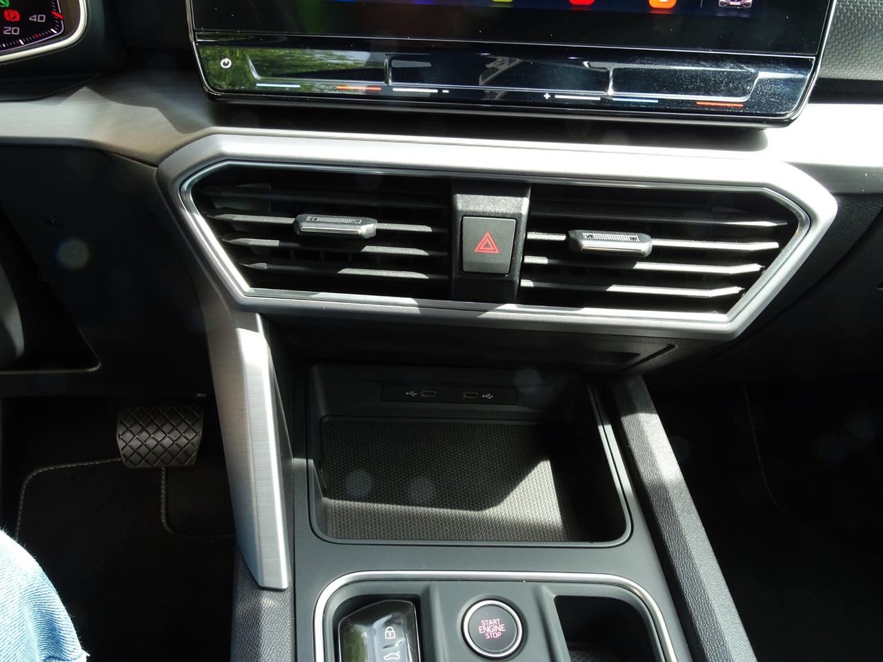 SEAT Leon 1.4 e-HYBRID 204 CV DSG FR PLUG IN *UNIPRO*