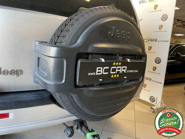 JEEP Cherokee 2.8 CRD Autom. Limited *GANCIO TRAINO