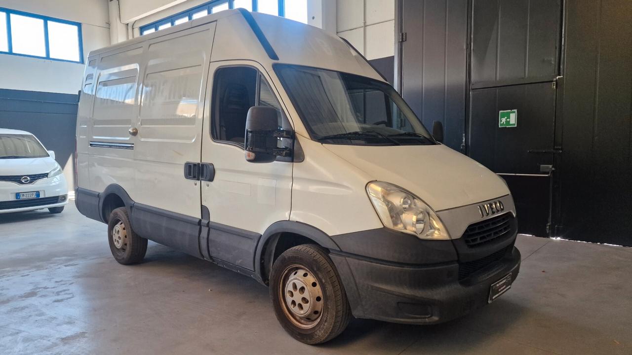 IVECO DAILY 33S13