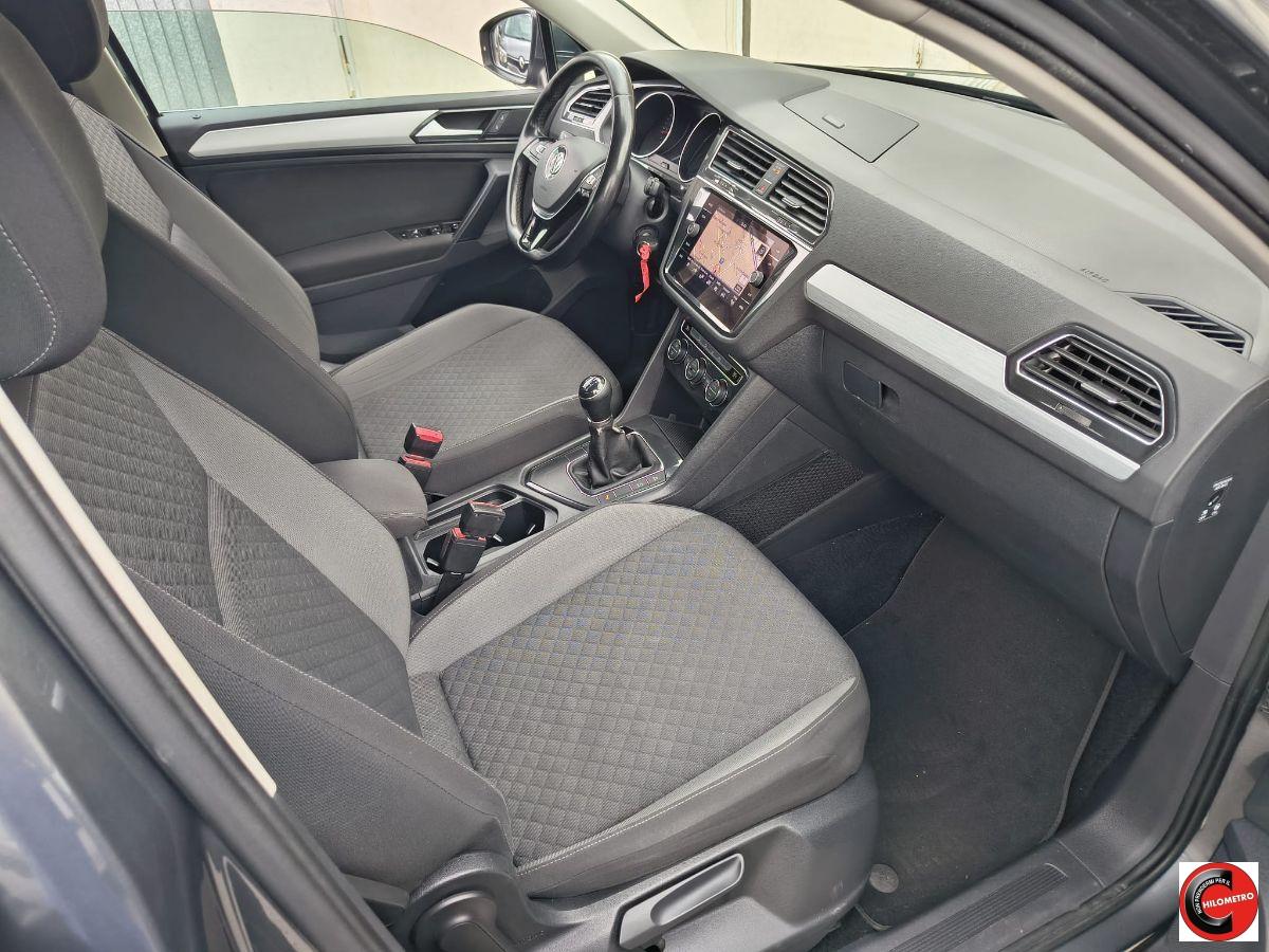 VOLKSWAGEN Tiguan 1.6 TDI R LINE LED
