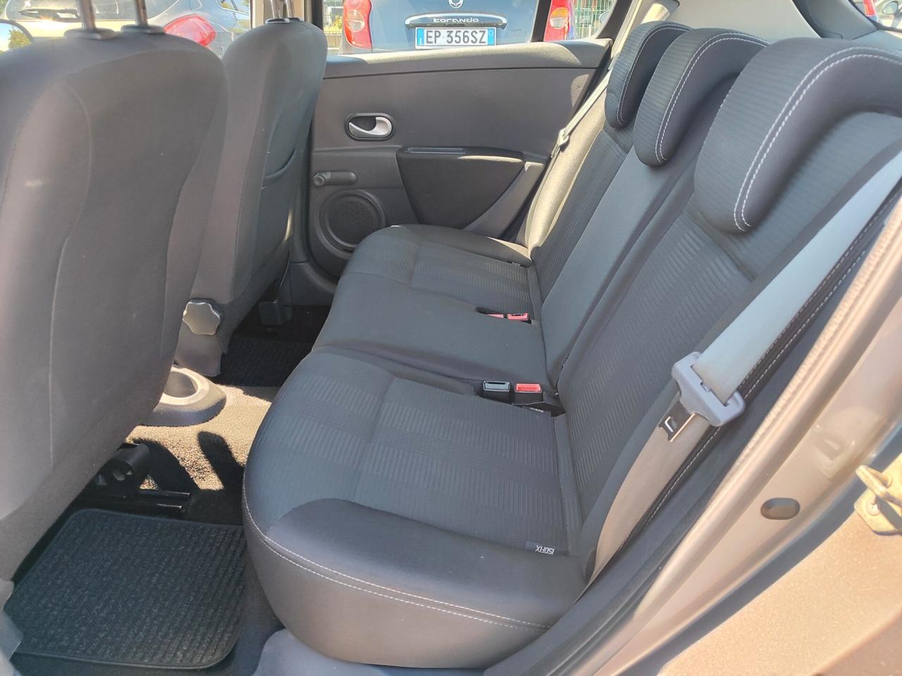 Renault Clio 1.2 16V 5 porte 20th Anniversario