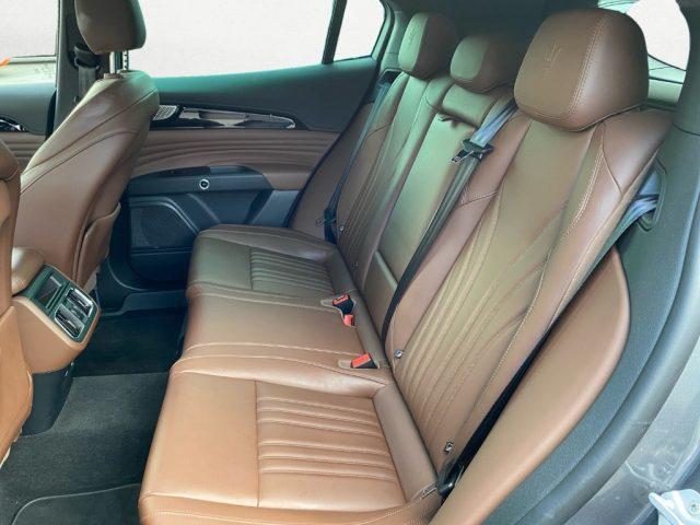 MASERATI Grecale MHEV 300 CV AWD GT