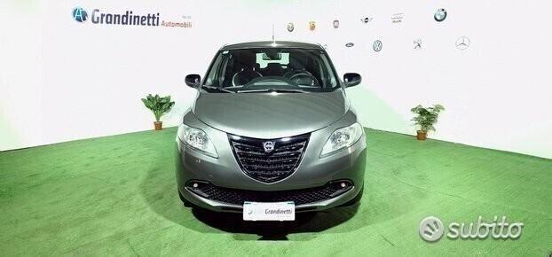 Lancia ypsilon 1.3 mjt 95cv anno 2015