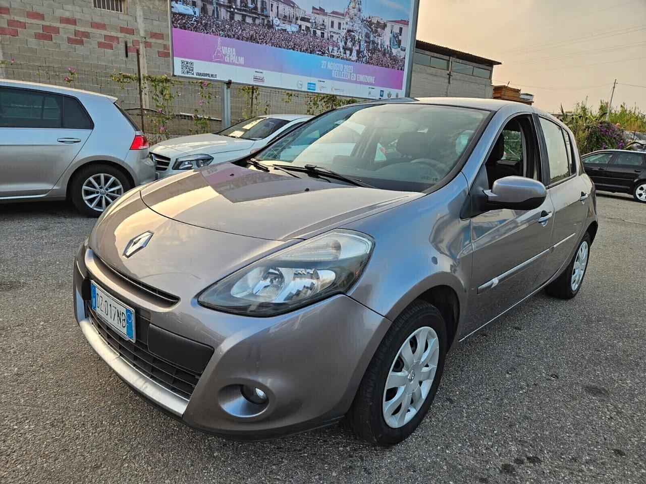 Renault Clio 1.2 16V 5 porte Luxe