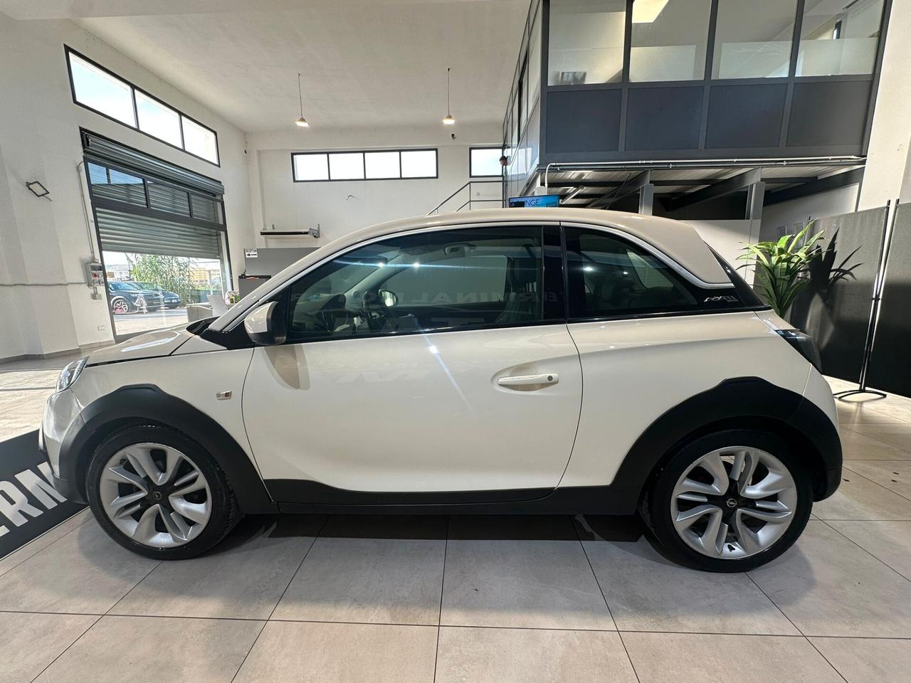 Opel Adam 1.2 70 CV Jam