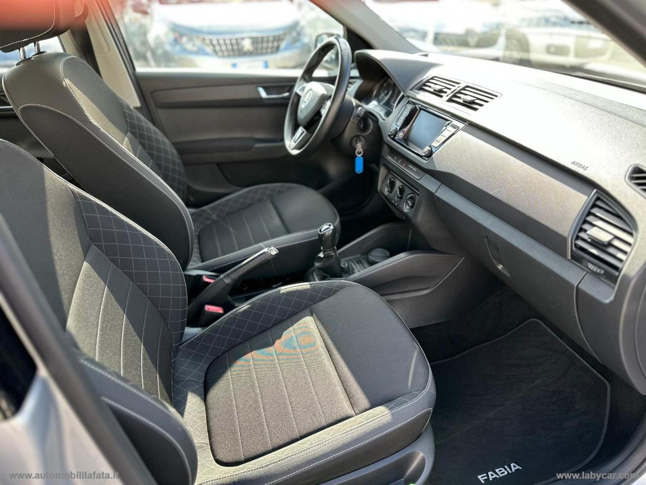 SKODA Fabia 1.0 MPI 60 CV Design Edition PER NEOPATENTATI