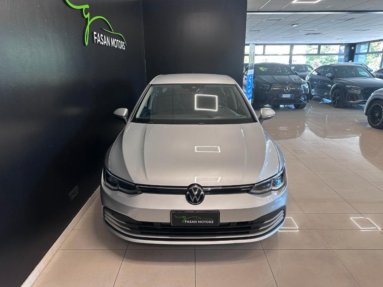 Volkswagen Golf 1.0 etsi evo Life 110cv dsg