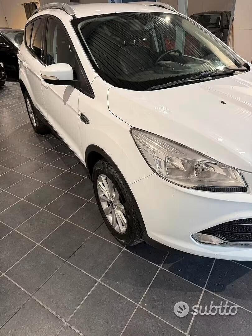 KUGA 2.0 - 2015 - 120000 KM - UNICO PROPRIETARIO