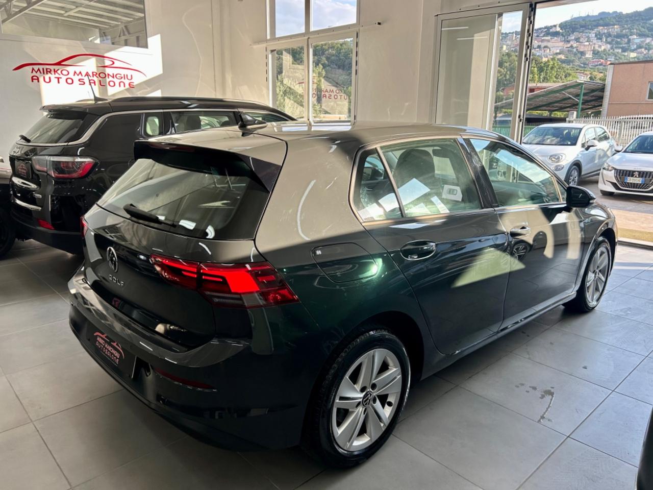VW Golf 8 2.0 TDI 115 CV SCR Life FINANZIABILE