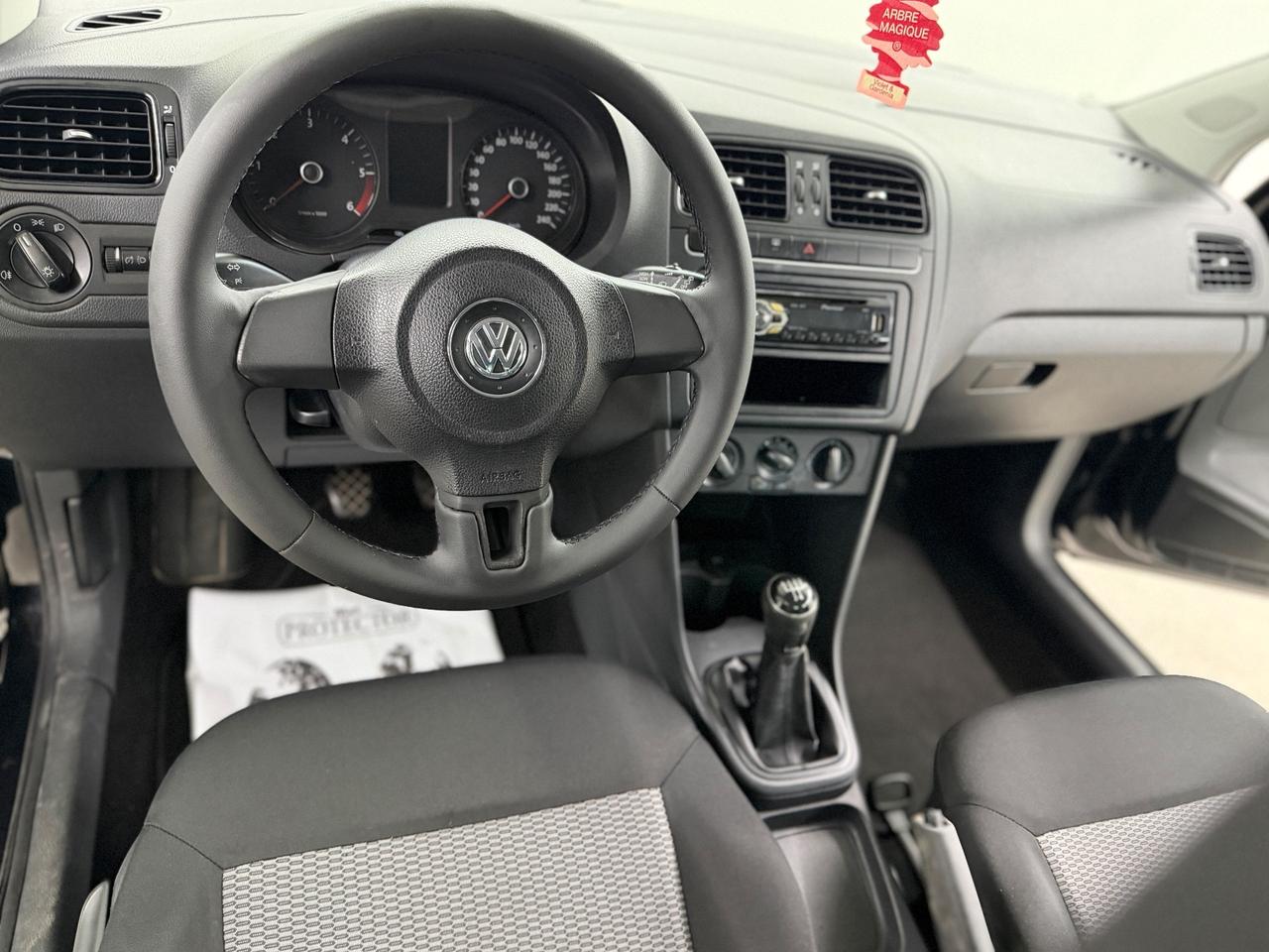 VOLKSWAGEN POLO (anno 2012)