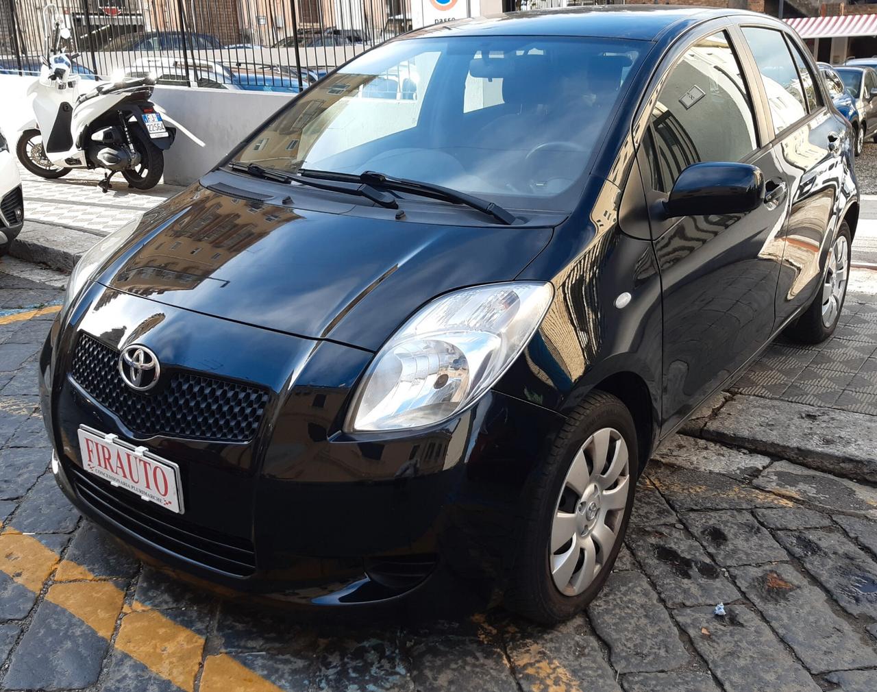 Toyota Yaris 1.3 5 porte Sol