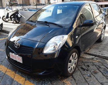 Toyota Yaris 1.3 5 porte Sol