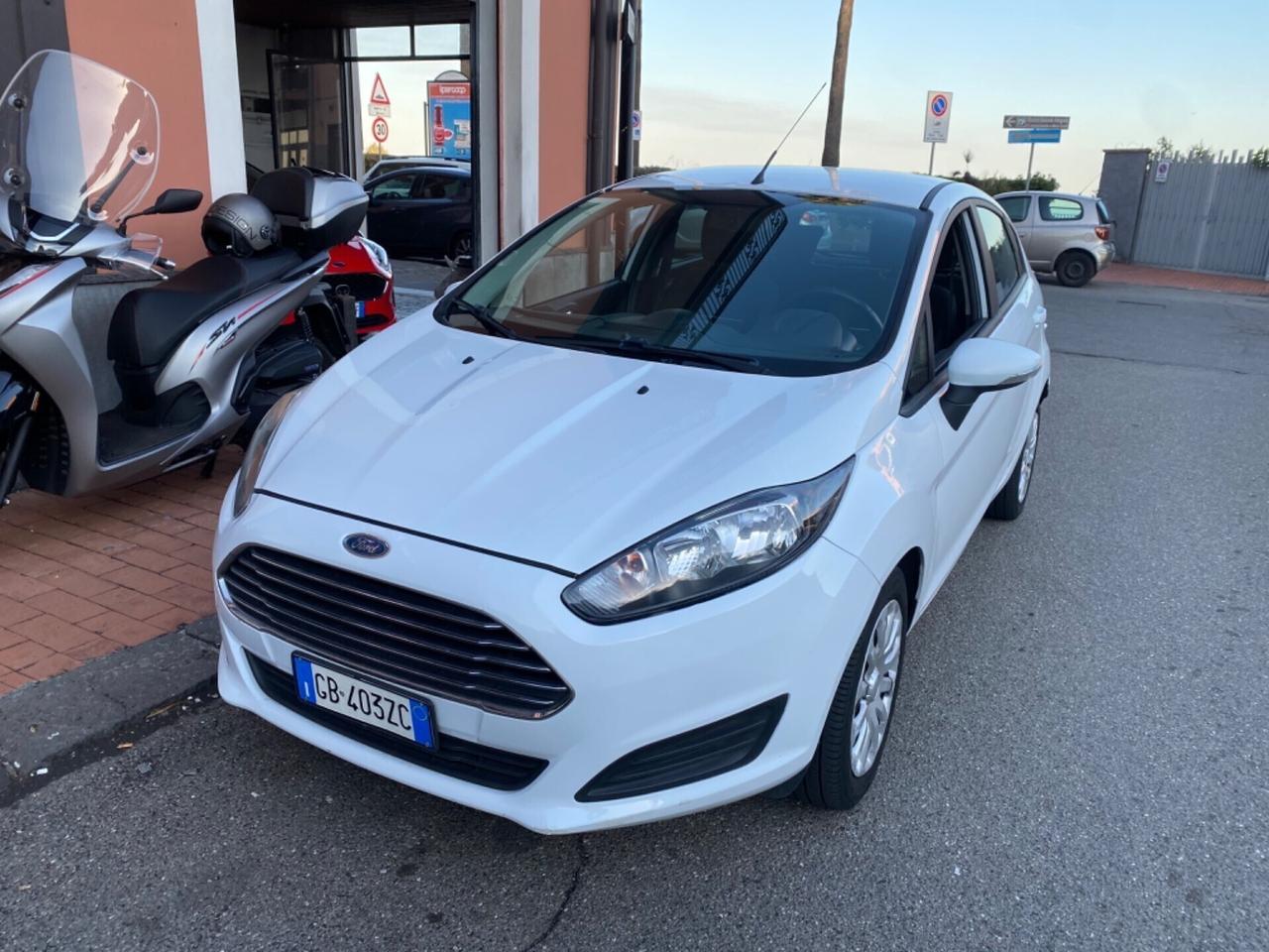 Ford Fiesta 1.4 5p. Bz.- GPL Titanium