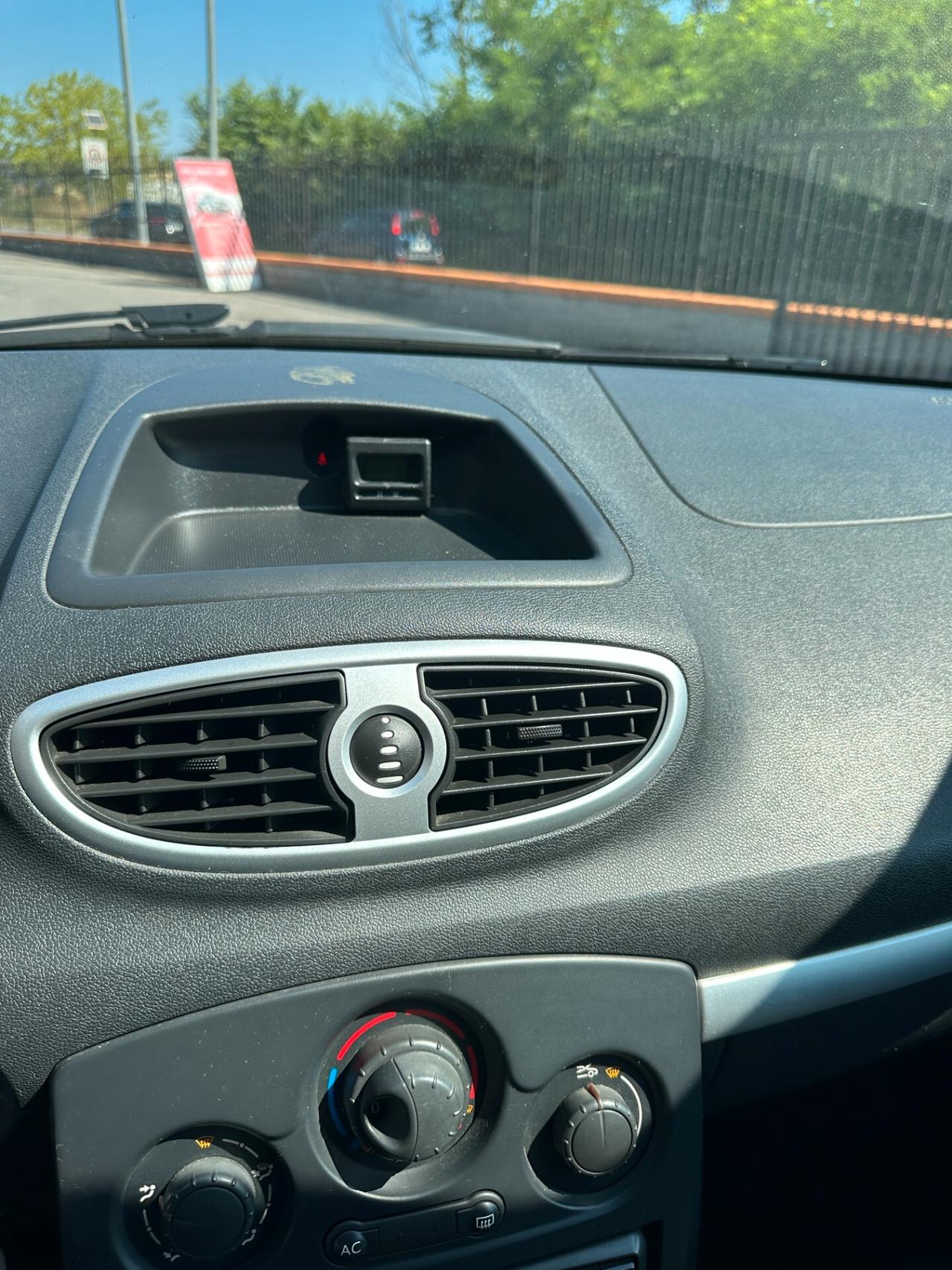 Renault Clio 1.2 16V 5 porte GPL Dynamique