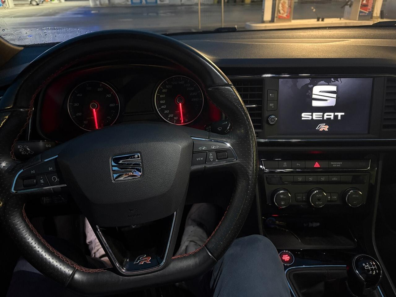 Seat Leon 1.5 TGI ALLESTIMENTO FR