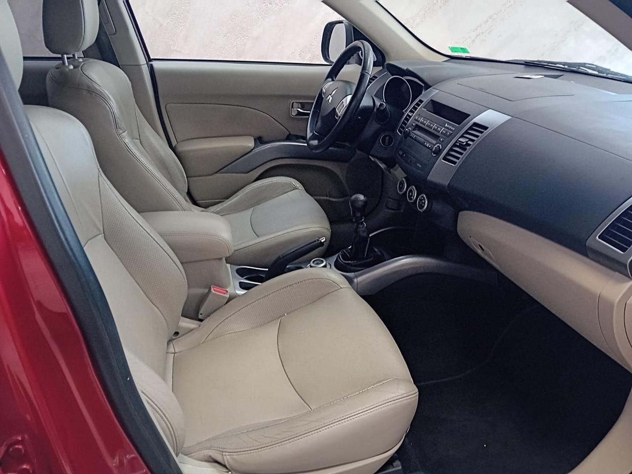 Mitsubishi Outlander 2.2 DI-D 4WD Instyle 7p.