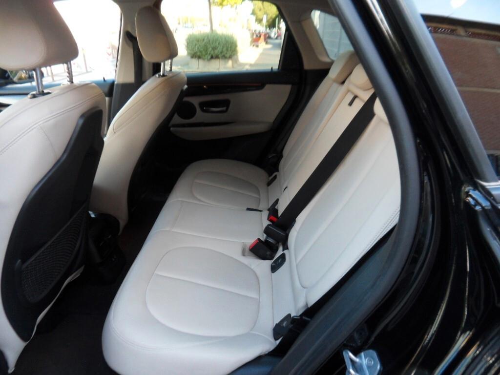 Bmw 2er Active Tourer 225xe iPerformance Business aut.