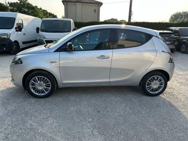 LANCIA Ypsilon 1.0 FireFly 5 porte S&S Hybrid Silver
