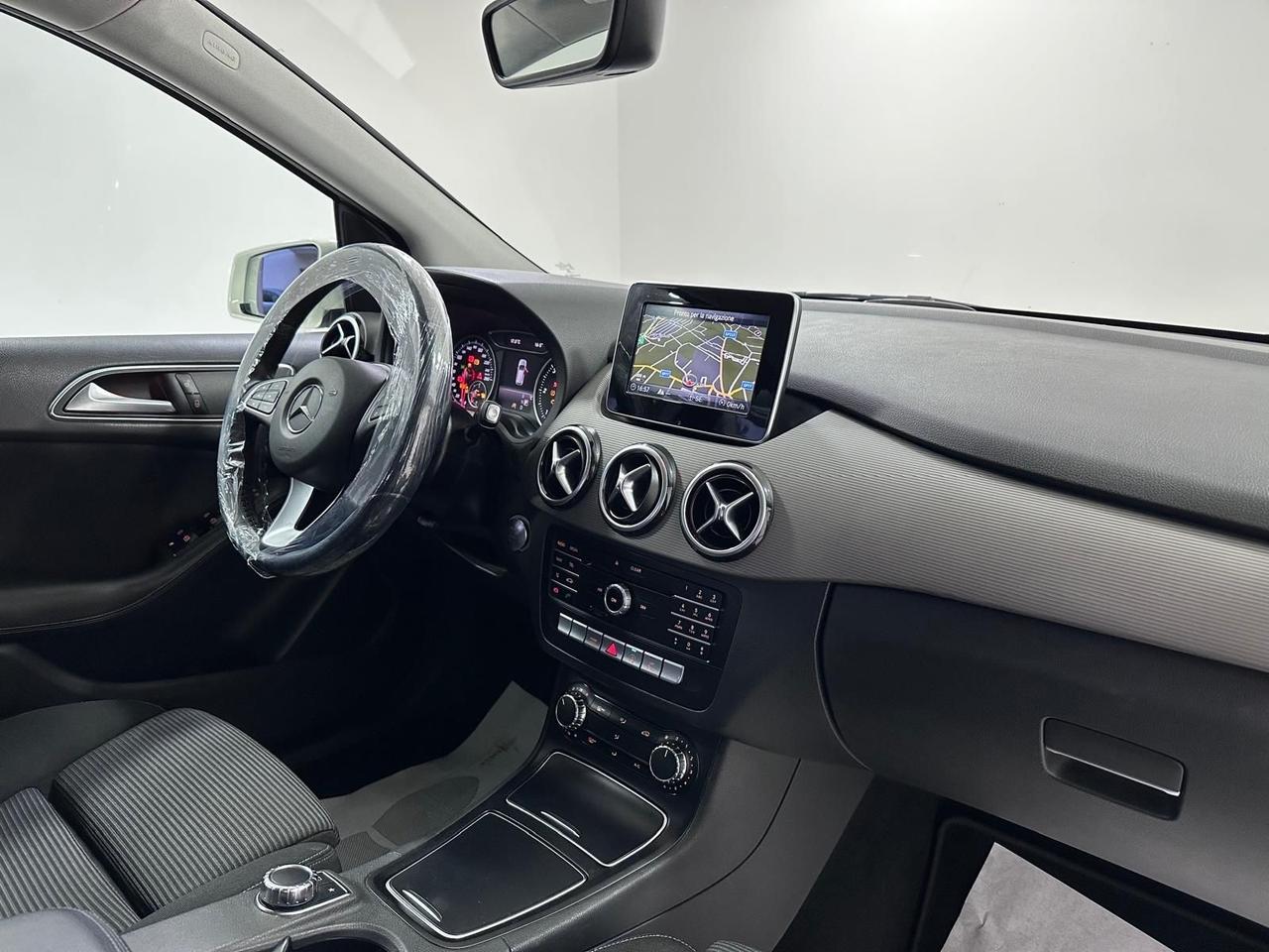 Mercedes-benz B 200 d Automatic -GARANTITA-LED-2018