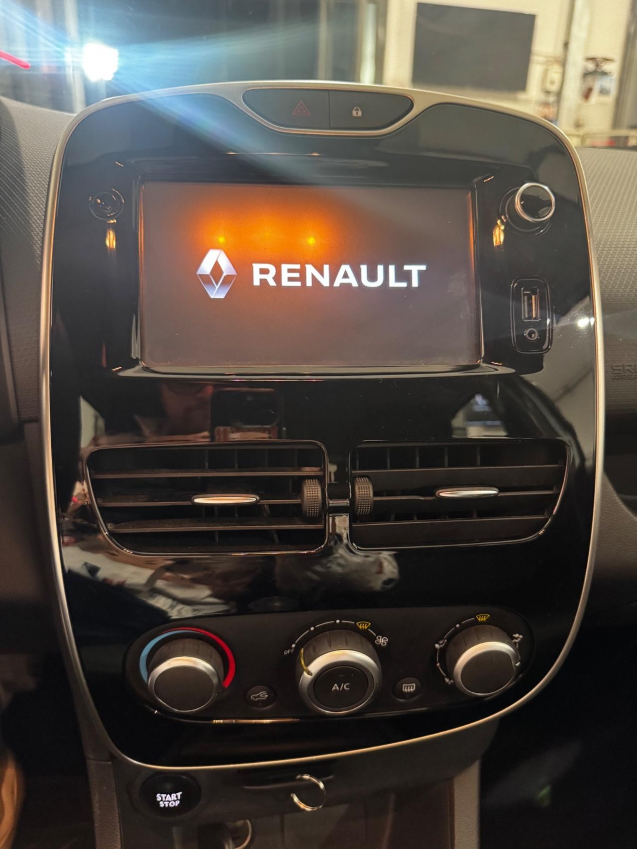 Renault Clio 1.2 75CV 5 porte Intens