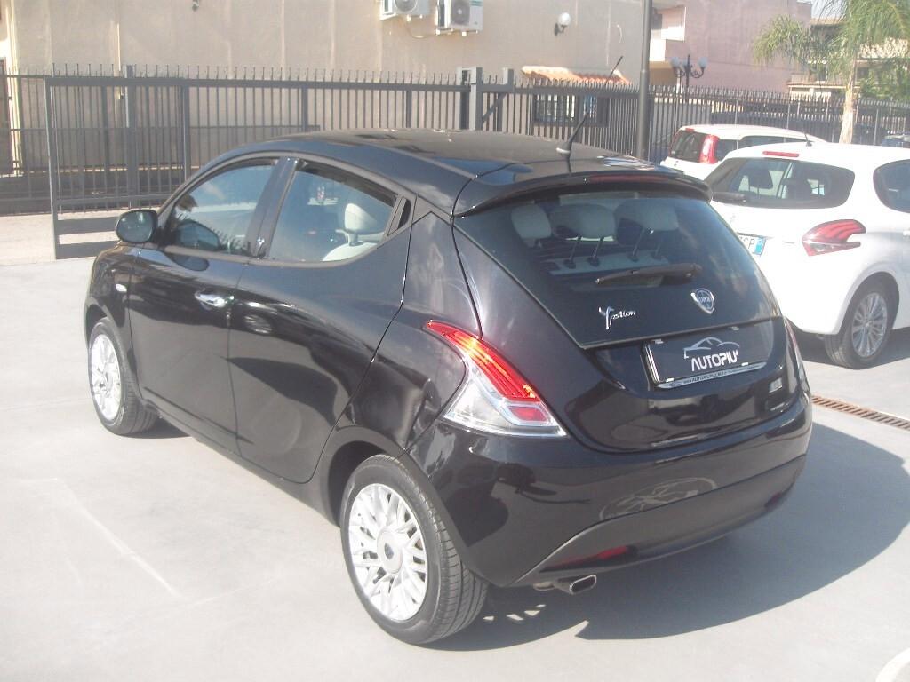 Lancia Ypsilon 1.2 69 CV 5 porte GPL Gold - 2014