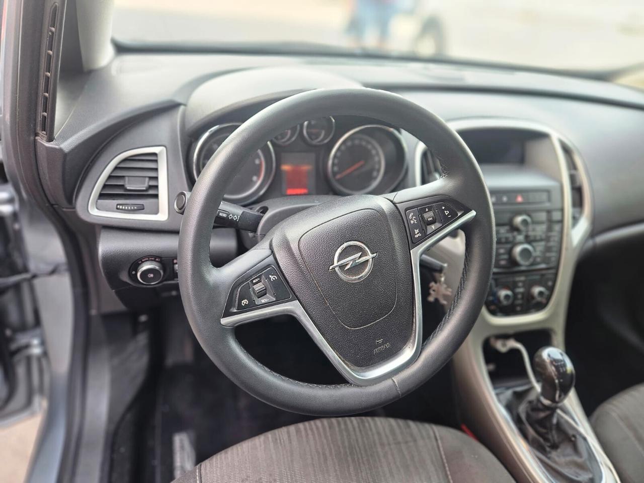 Opel Astra 1.7 CDTI 110CV Sports Tourer Cosmo