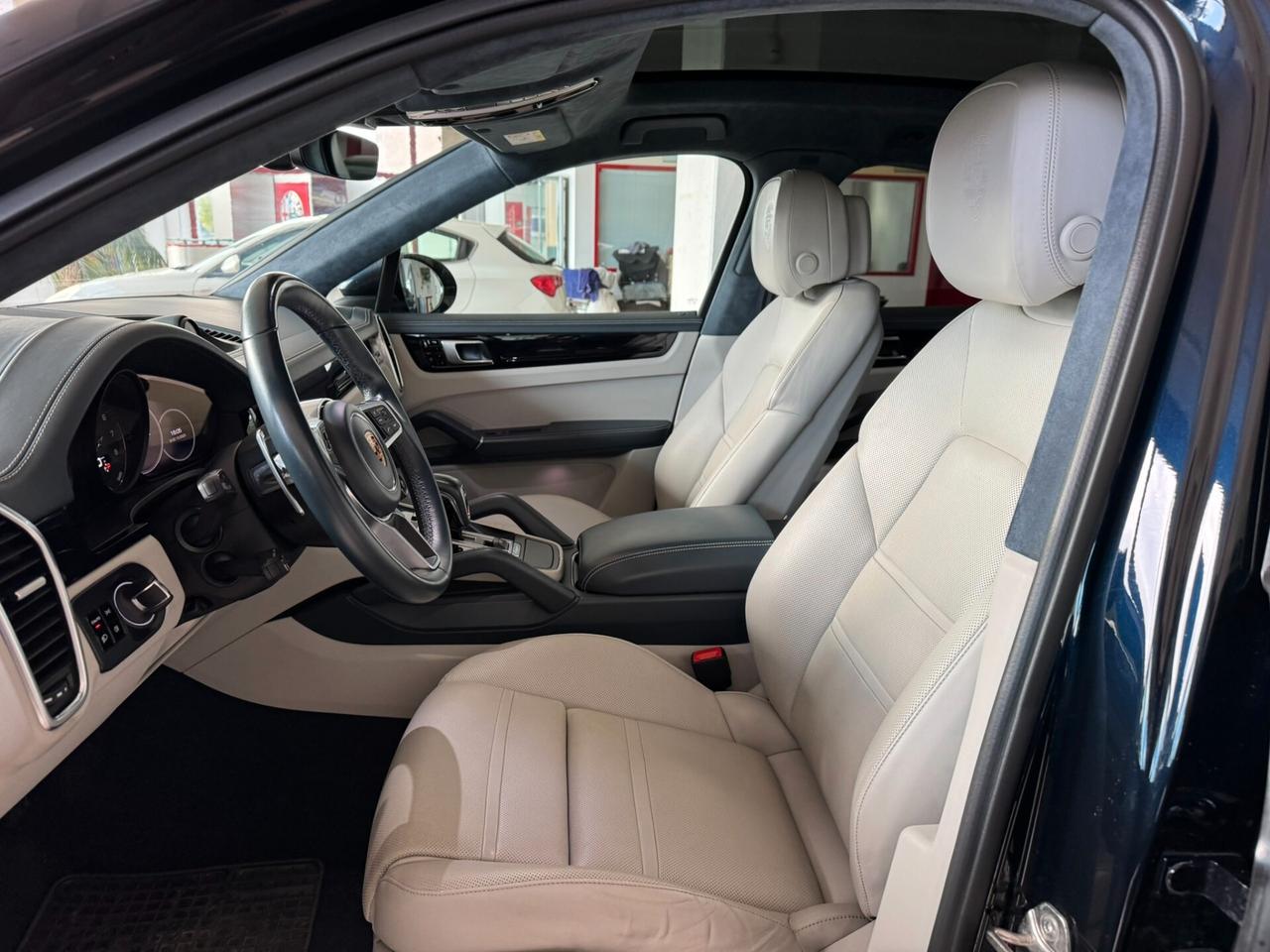 Cayenne Coupé 3.0 V6 E-Hybrid Tetto vetro R.Lega 22"