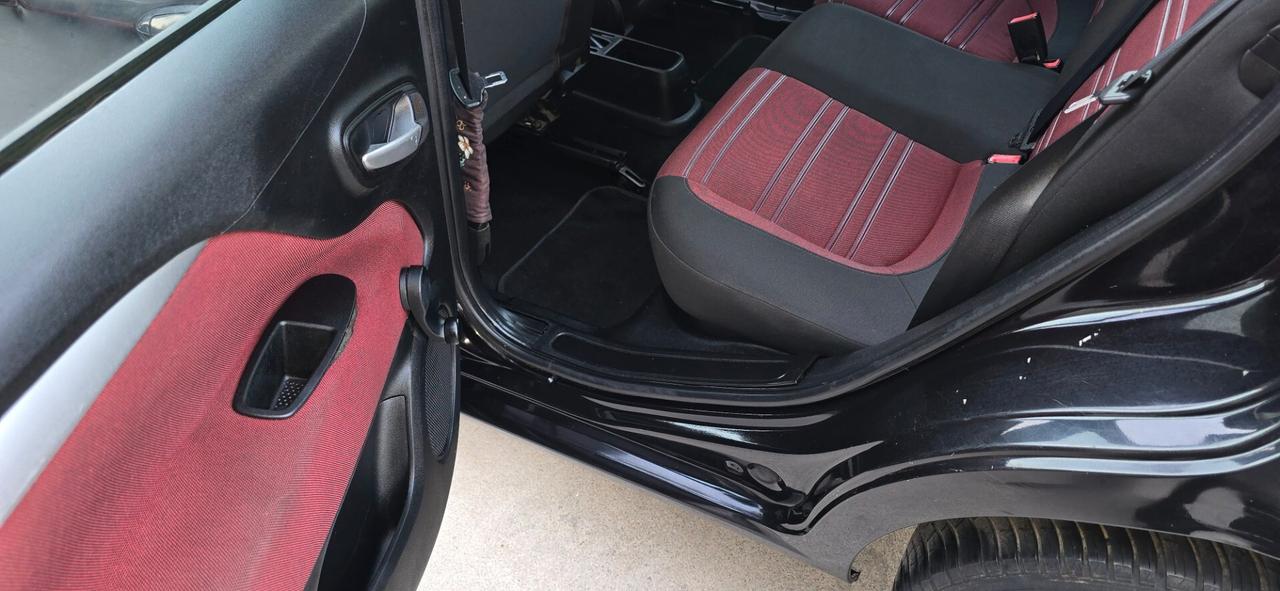 Fiat Grande Punto 1.4 5 porte metano valido per 4 anni