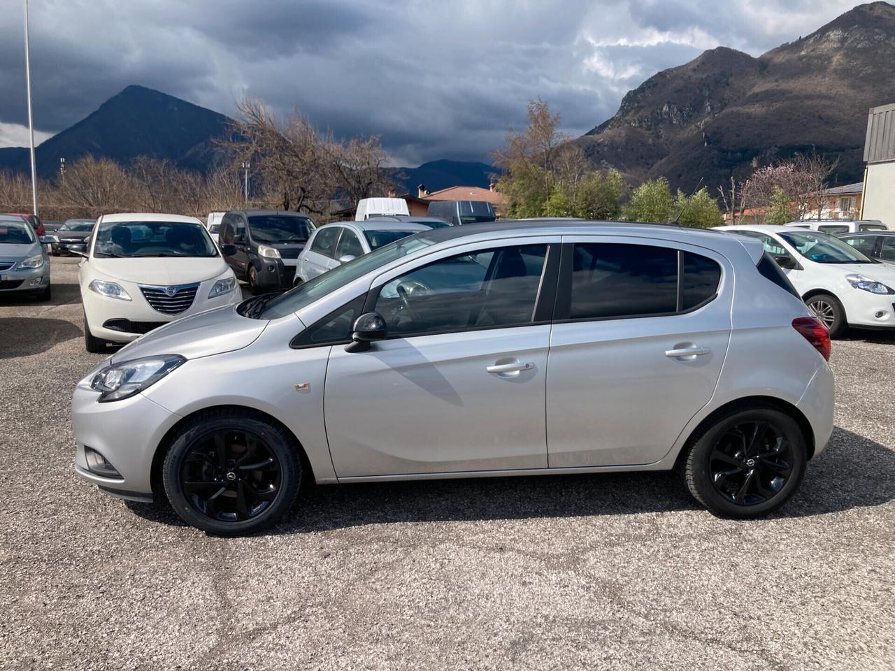 Opel Corsa 1.2 5 porte Advance 75CV