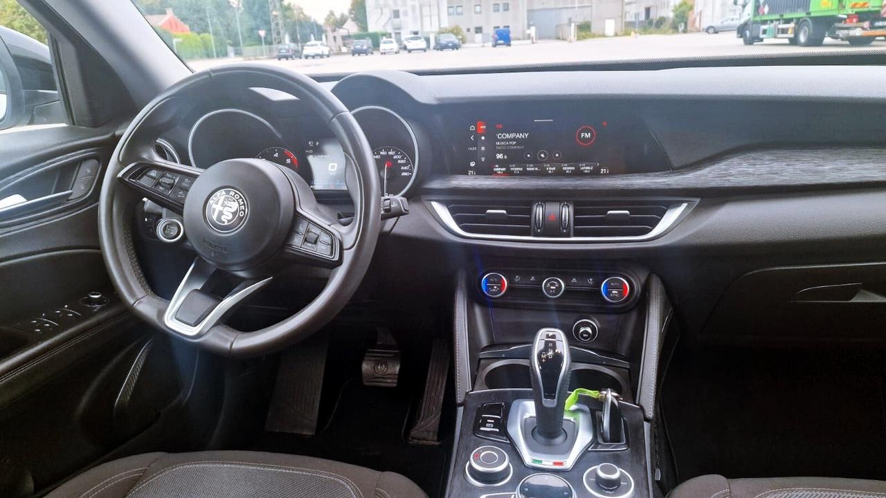 Alfa Romeo Stelvio 2.2 160 CV AT8 RWD